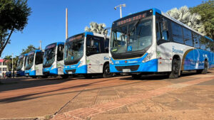 Transporte de Dourados ganha novos ônibus sem aumento de tarifa, garante Alan Guedes