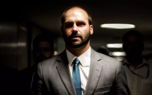 Eduardo usa precedente da pandemia de covid para justificar pedido para trabalhar dos EUA
