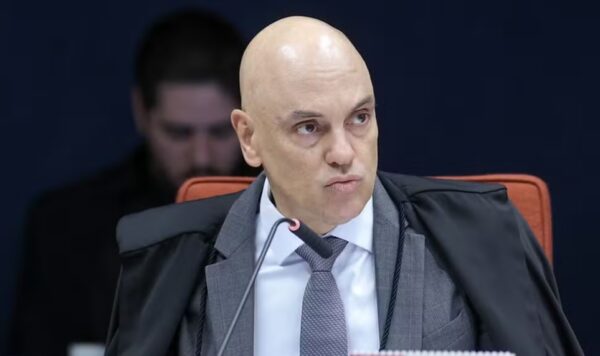 Moraes vota para condenar 7 réus do núcleo das fake news no caso da tentativa de golpe