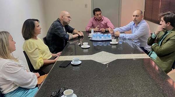 Naviraí amplia EJA com qualificação profissional e garante acesso ao Programa Pé-de-Meia