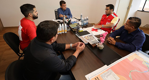 Prefeitura alinha parceria com Cruz Vermelha e fortalece saúde bucal na rede municipal