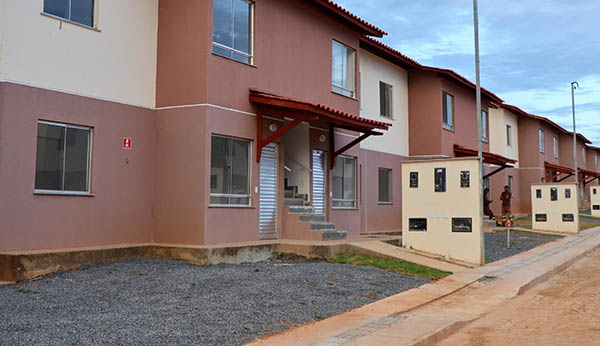 Naviraí acelera projetos habitacionais e garante 80 novos apartamentos