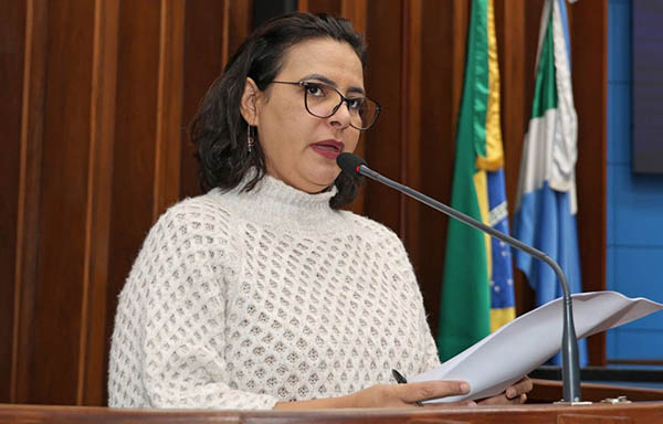Deputada Gleice Jane cobra transparência da Cassems após reajuste para cônjuges