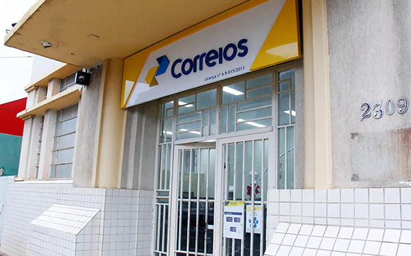 Vereadora Luiza apresenta projeto para priorizar contratação dos Correios pela Prefeitura