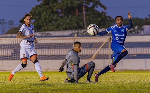 Ivinhema volta a empatar com Abecat e fica longe do líder no Campeonato Brasileiro