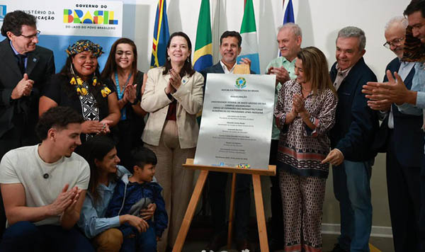 MEC inaugura estruturas acadêmicas para indígenas na UFMS