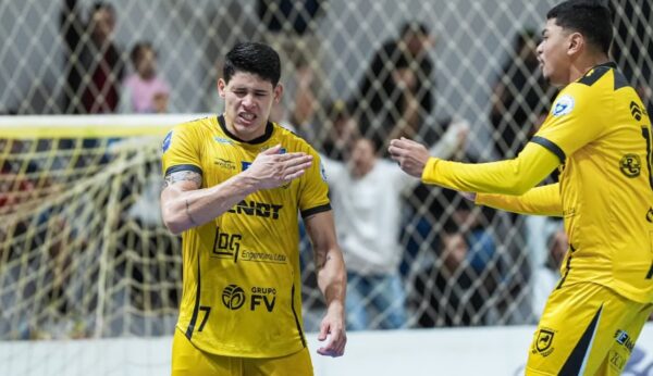 Juventude AG enfrenta o Blumenau Futsal nesta terça em SC