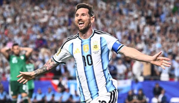 Messi faz história como maior artilheiro das Copas