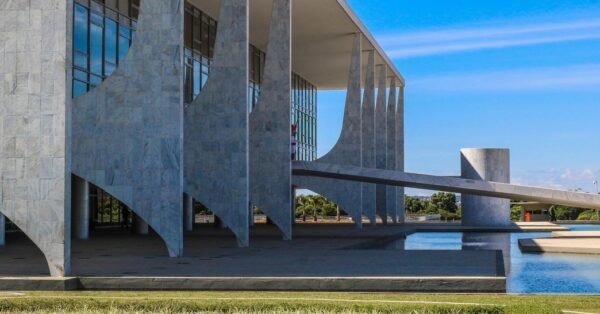 Entenda a Lei de Reciprocidade, que o Brasil pode adotar contra os EUA