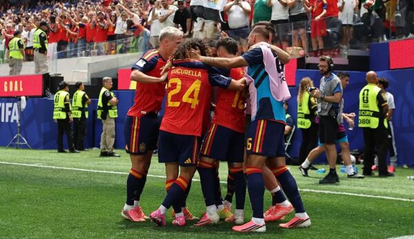 Espanha elimina Áustria e espera por Portugal ou Croácia