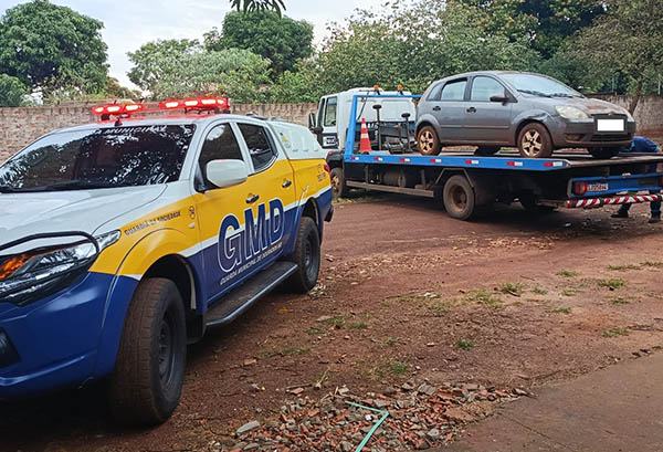 Guarda Municipal recupera veículo furtado em Dourados