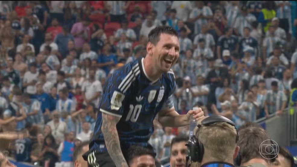 Messi deixa Mbappé para trás e lidera a disputa pela Chuteira de Ouro da Copa
