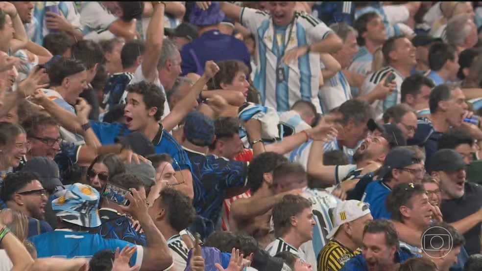 Torcedores argentinos esgotam voos para os EUA para a final contra a Espanha