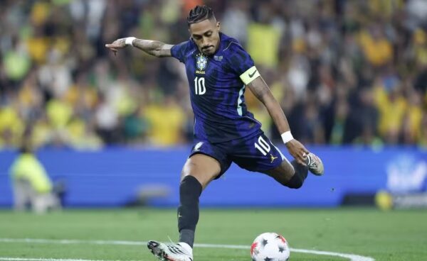Raphinha é cortado da Seleção e não viaja para amistoso com a Índia