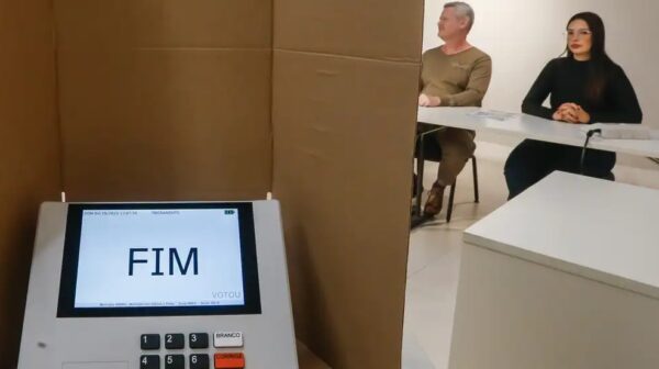 Novas tecnologias levam Justiça Eleitoral a reforçar regras de votação