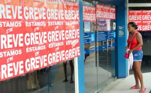 Caixa retoma negociação com funcionários hoje, mas greve continua