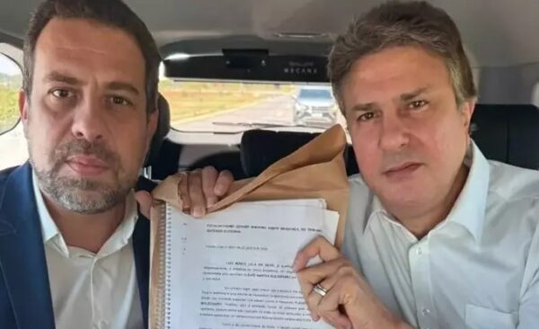 Lula diz ao TSE que não se opõe a liberar sigilos, mas insiste em dados de empresa de amigo de Flávio